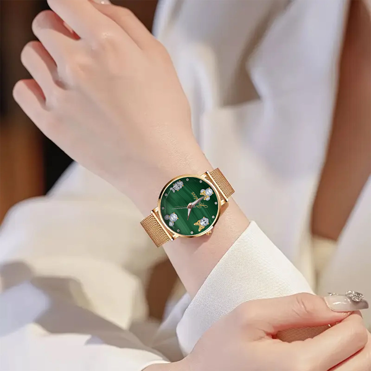 Magical Green - Personalized Mouse Women Hand Watch