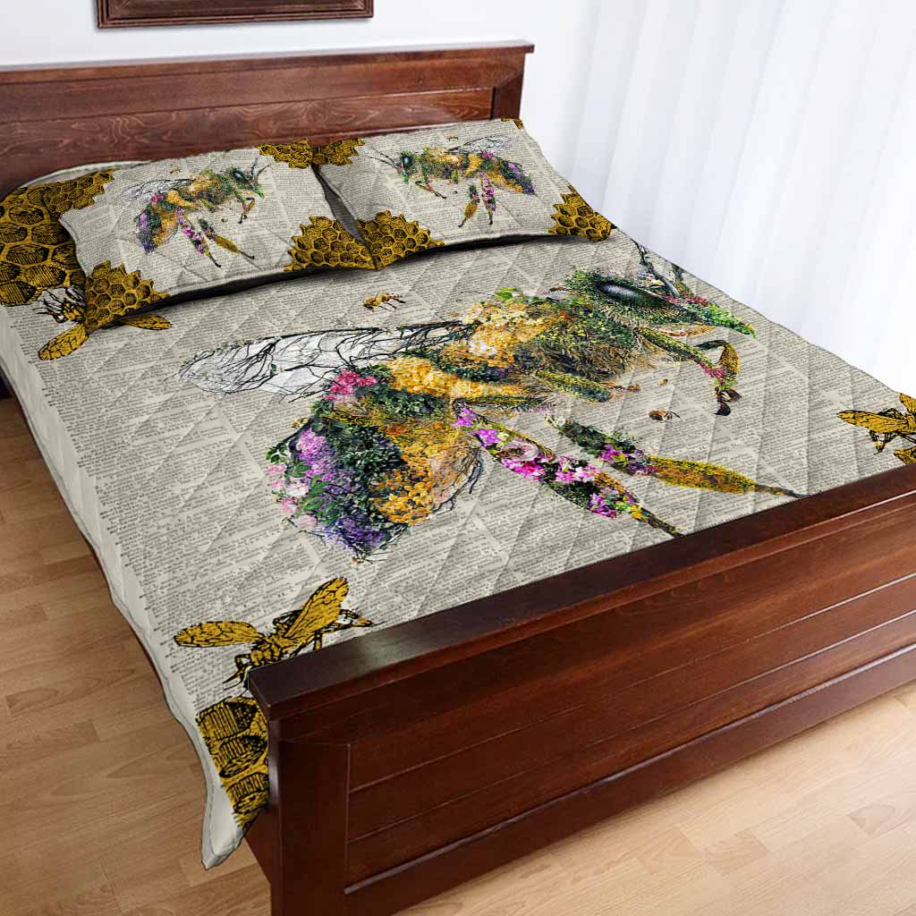 Bee Vintage Quilt Bed Set