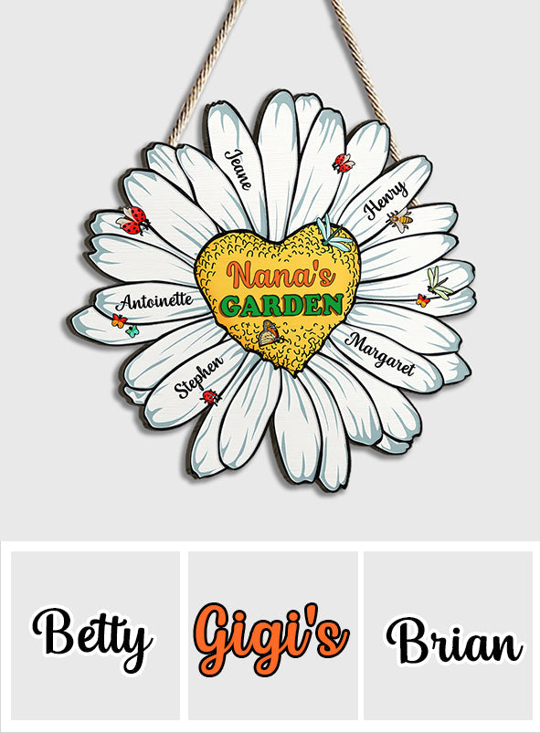 Nana Mom Auntie Family Daisy - Personalized Mother's Day Mother Wood Sign