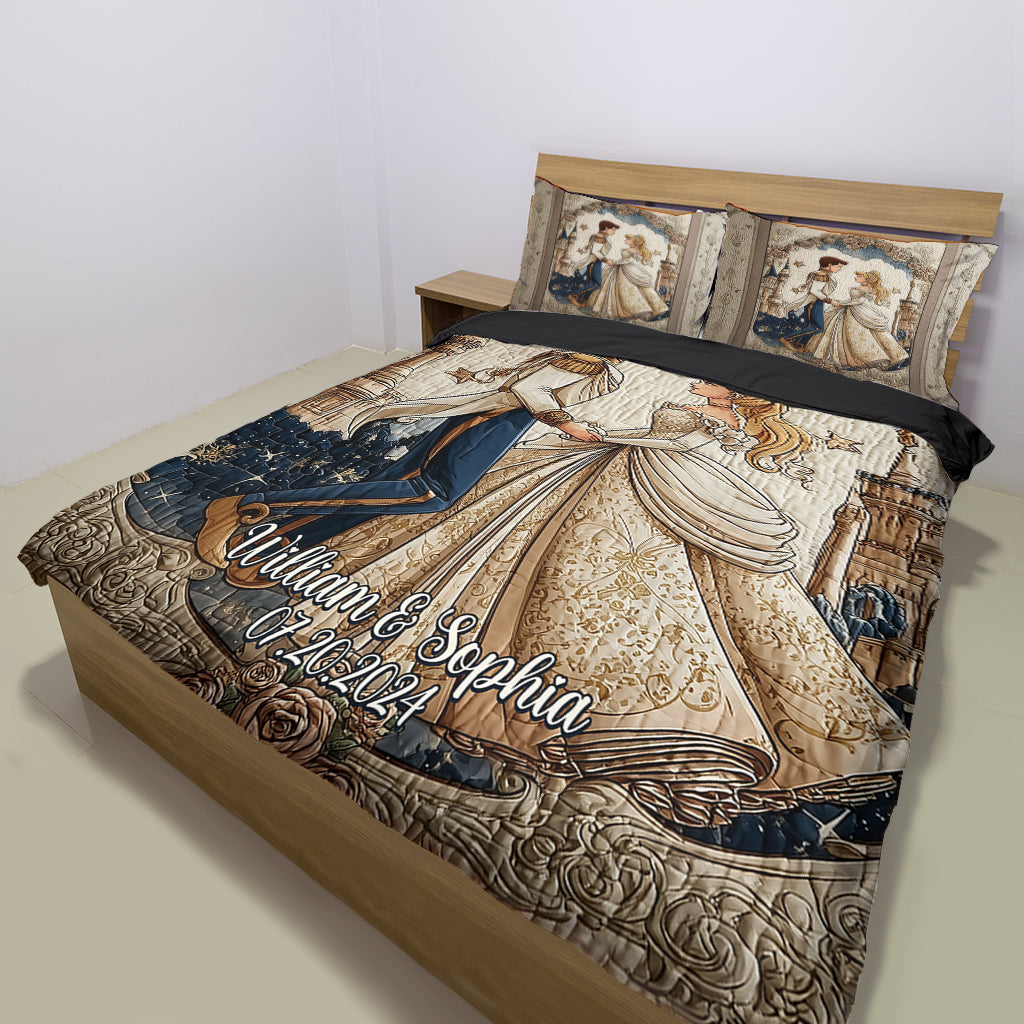Wedding Anniversarry Gift - Personalized Couple Bedding Set