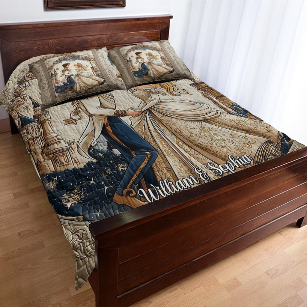 Wedding Anniversarry Gift - Personalized Couple Bedding Set