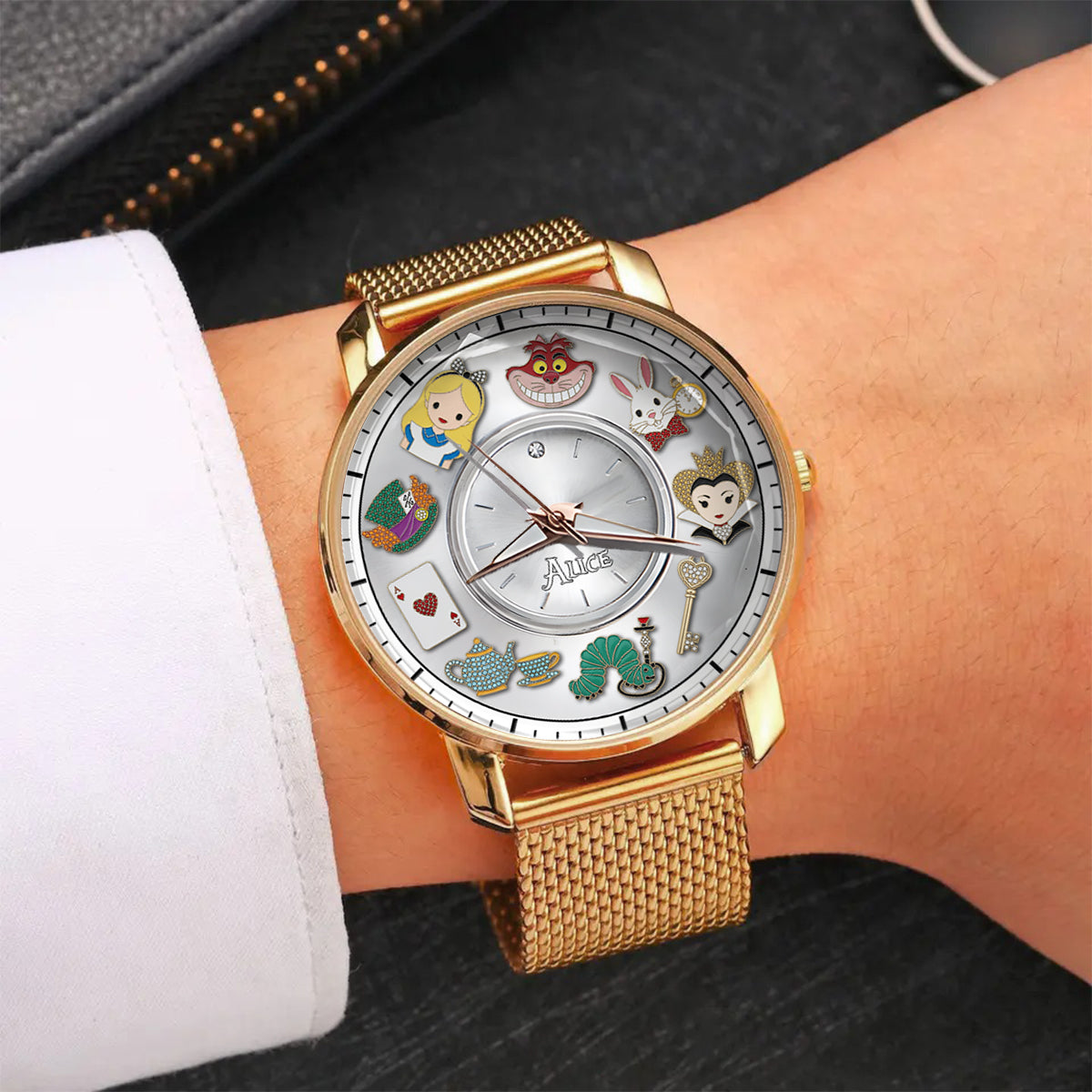Wonderland - Personalized Women Hand Watch