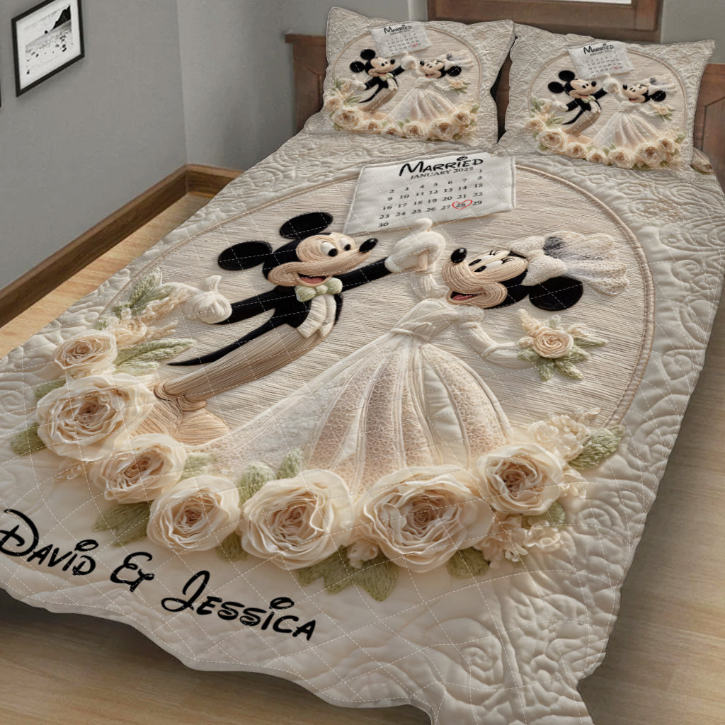 Happy Anniversary Mouse Couple - Personalized Mouse Quilt Set