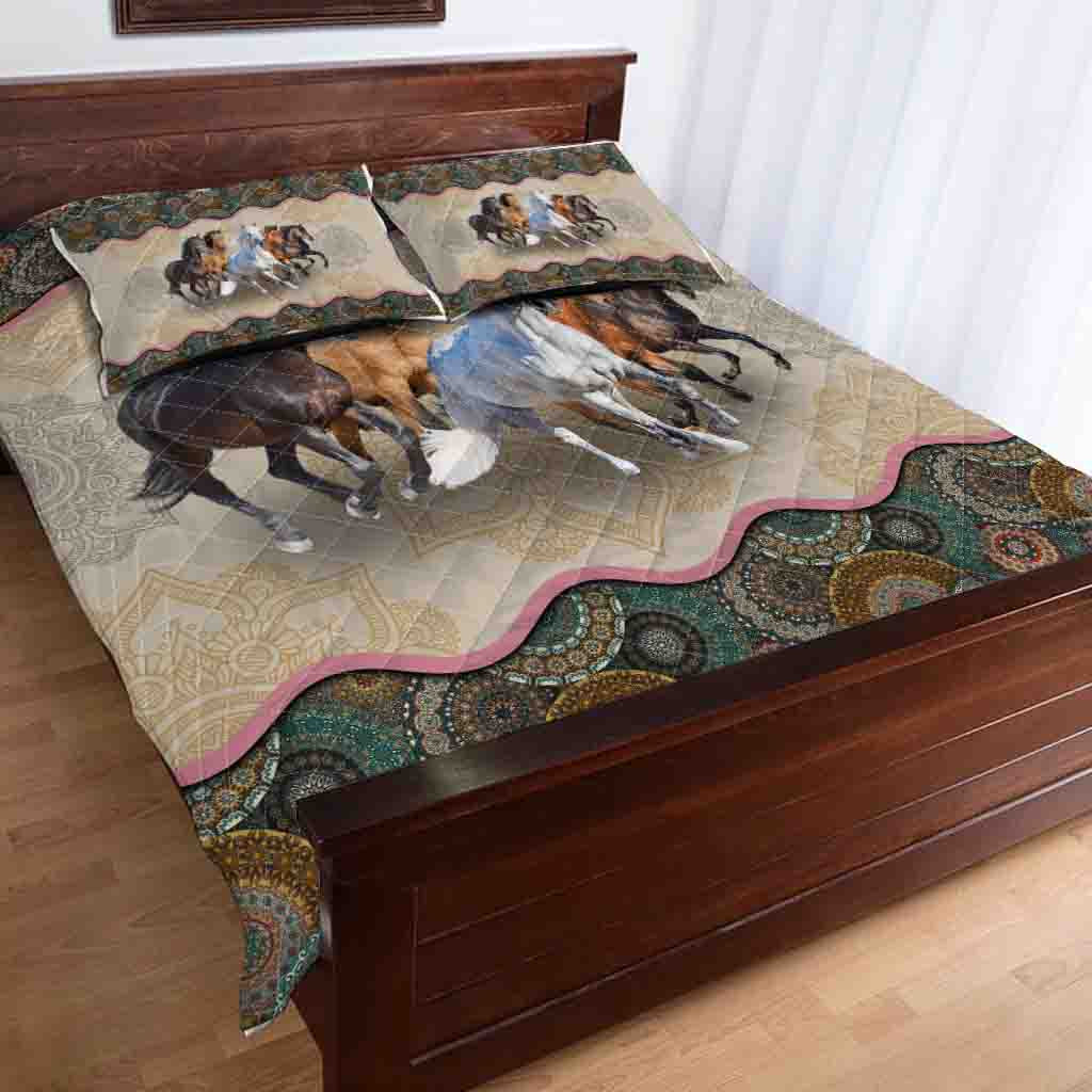 Five Horses Vintage Mandala - Horse Quilt Set 0921