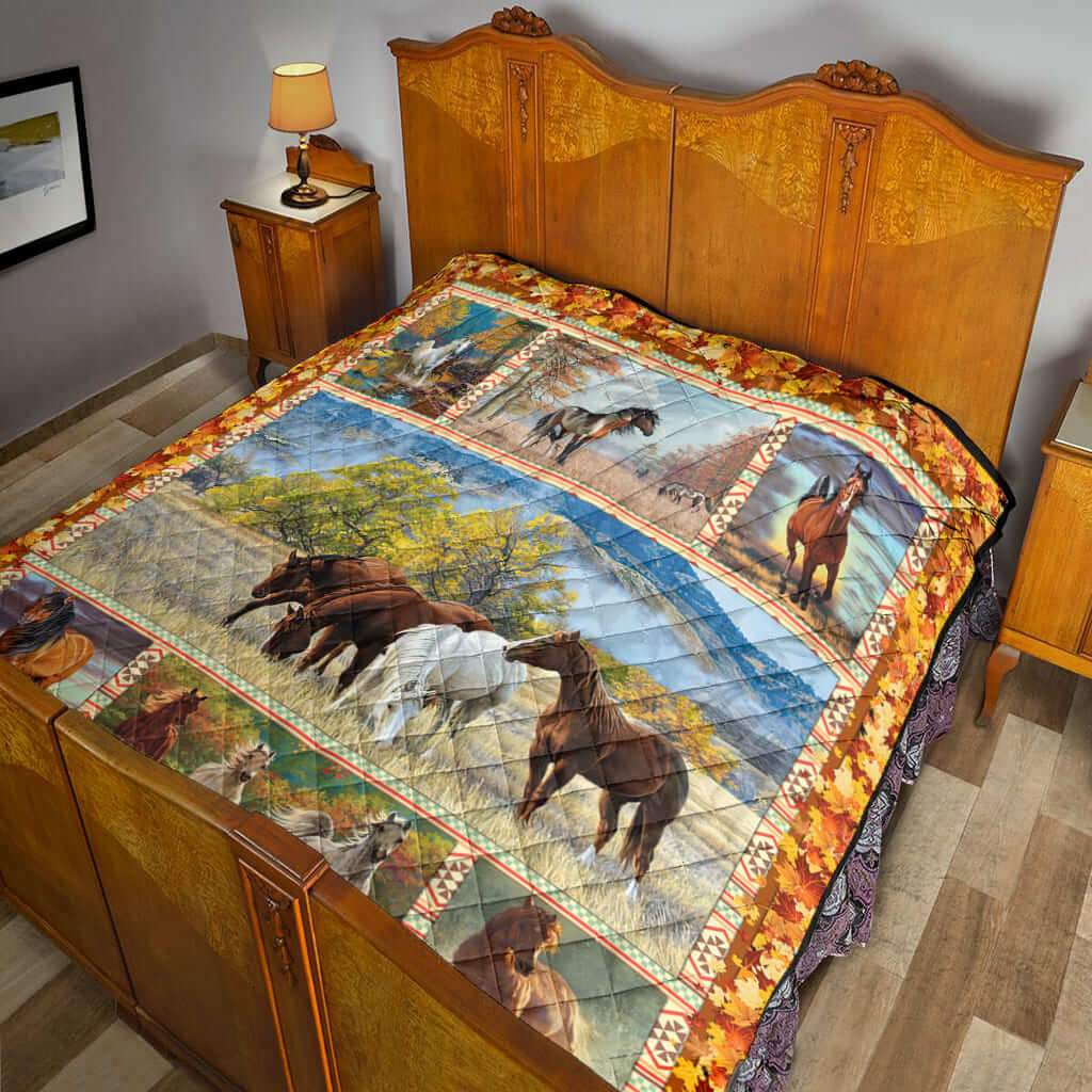 It's the most wonderful time of the year - Horse quilt