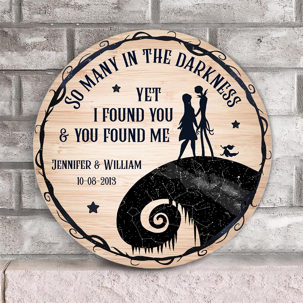 So Many In The Darkness - Personalized Nightmare Round Wood Sign