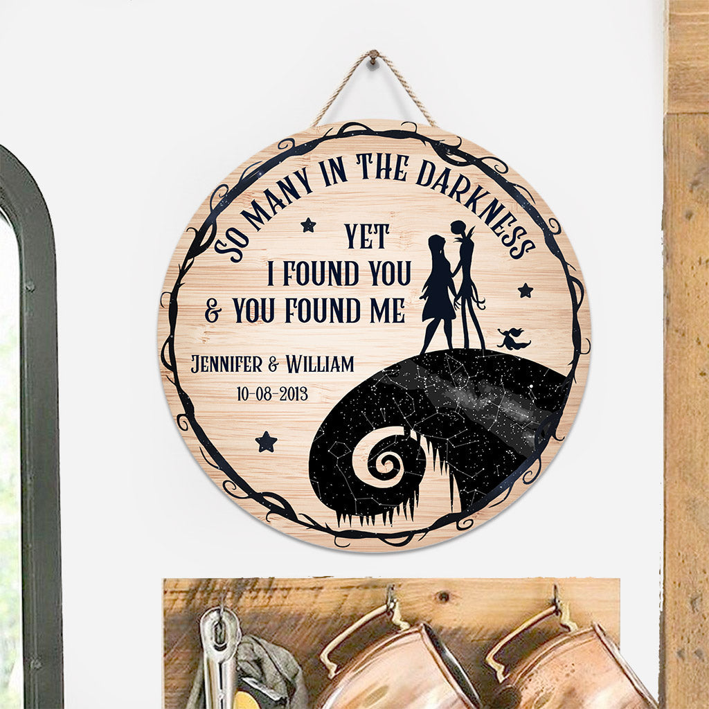 So Many In The Darkness - Personalized Nightmare Round Wood Sign