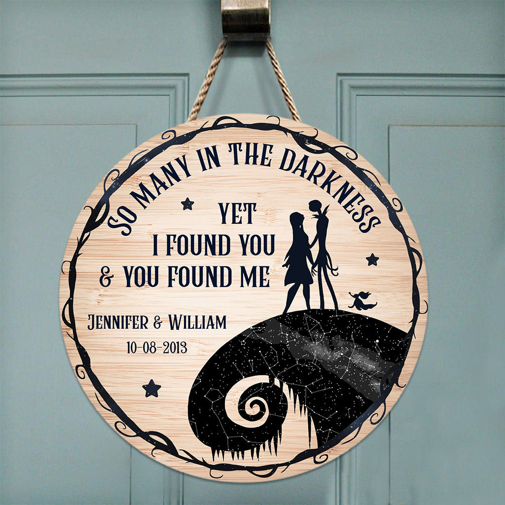 So Many In The Darkness - Personalized Nightmare Round Wood Sign