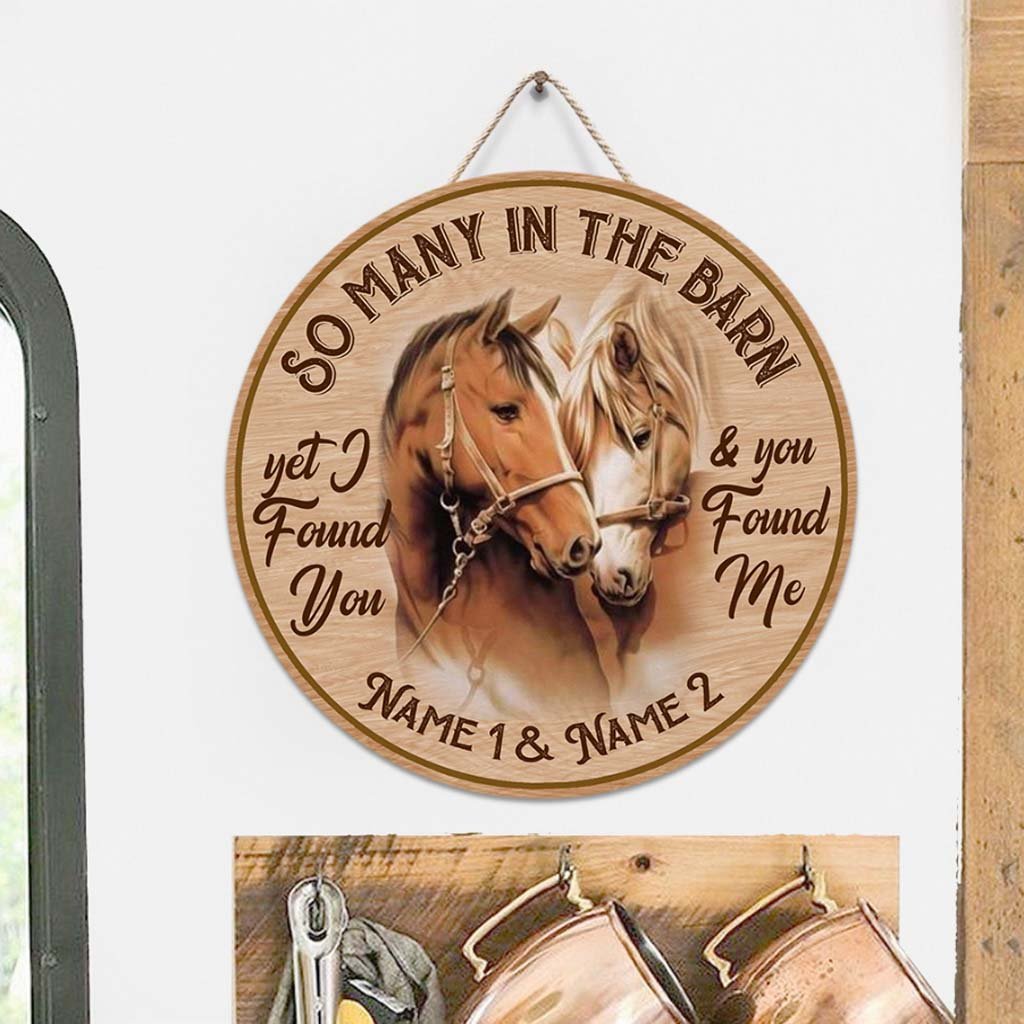 So Many In The Barn - Horse Personalized Round Wood Sign