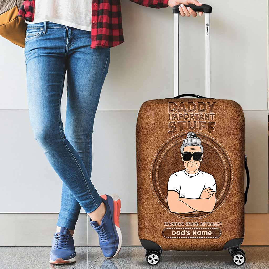 Daddy Important Stuff - Personalized Father's Day Luggage Cover With Leather Pattern Print