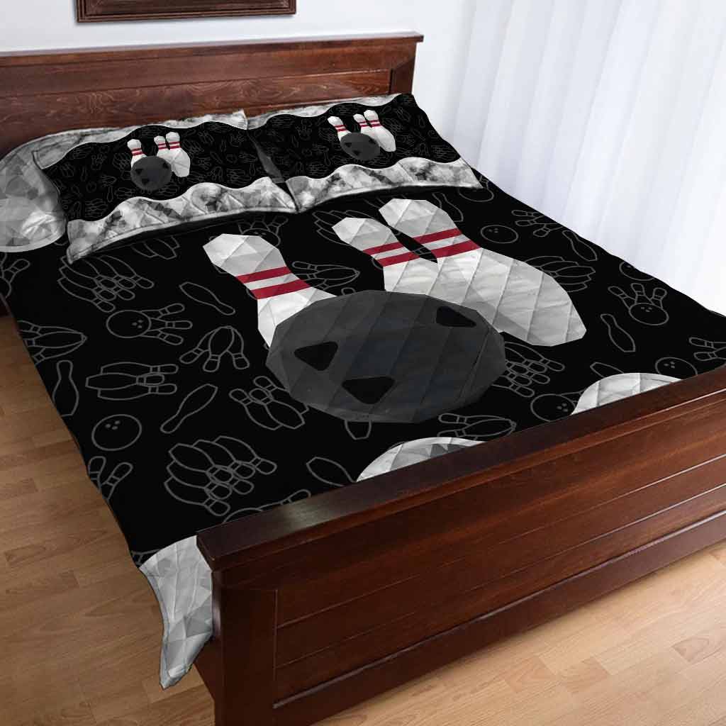 Love Bowling Quilt Bed Set