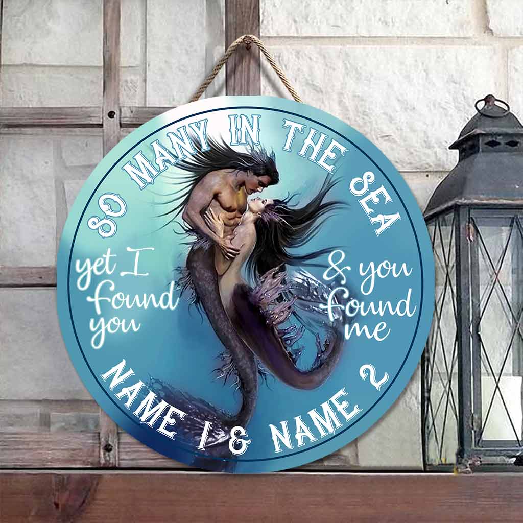 So Many In The Sea - Mermaid Personalized Round Wood Sign