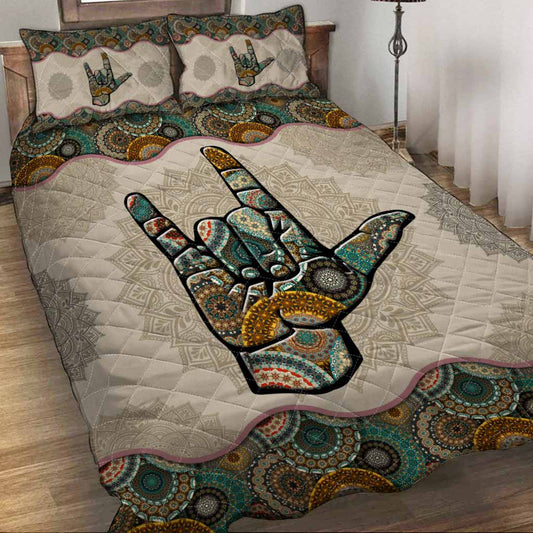 Love - American Sign Language (ASL) Quilt Set