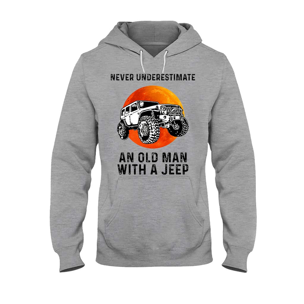 Never Underestimate An Old Man - Car T-shirt and Hoodie 1121