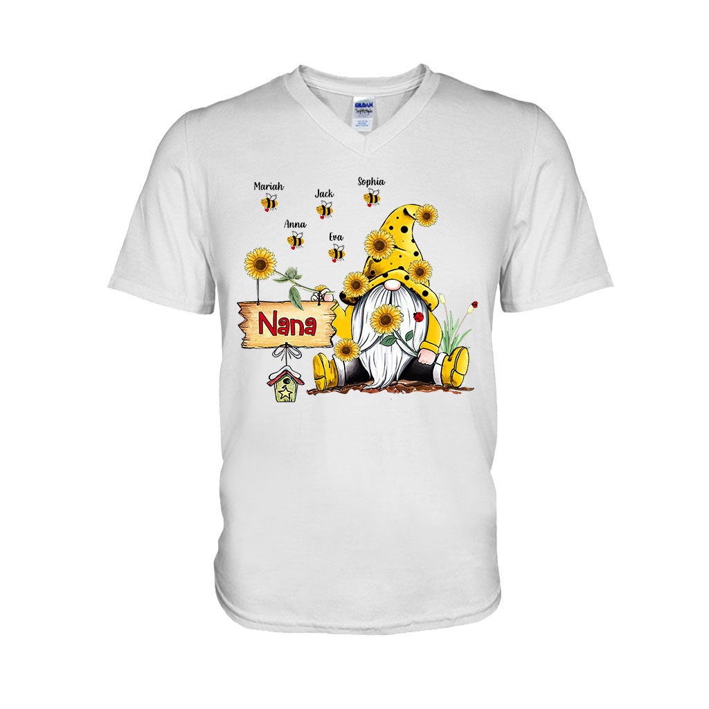 Mom Grandma Reasons To Bee Happy - Personalized T-shirt and Hoodie